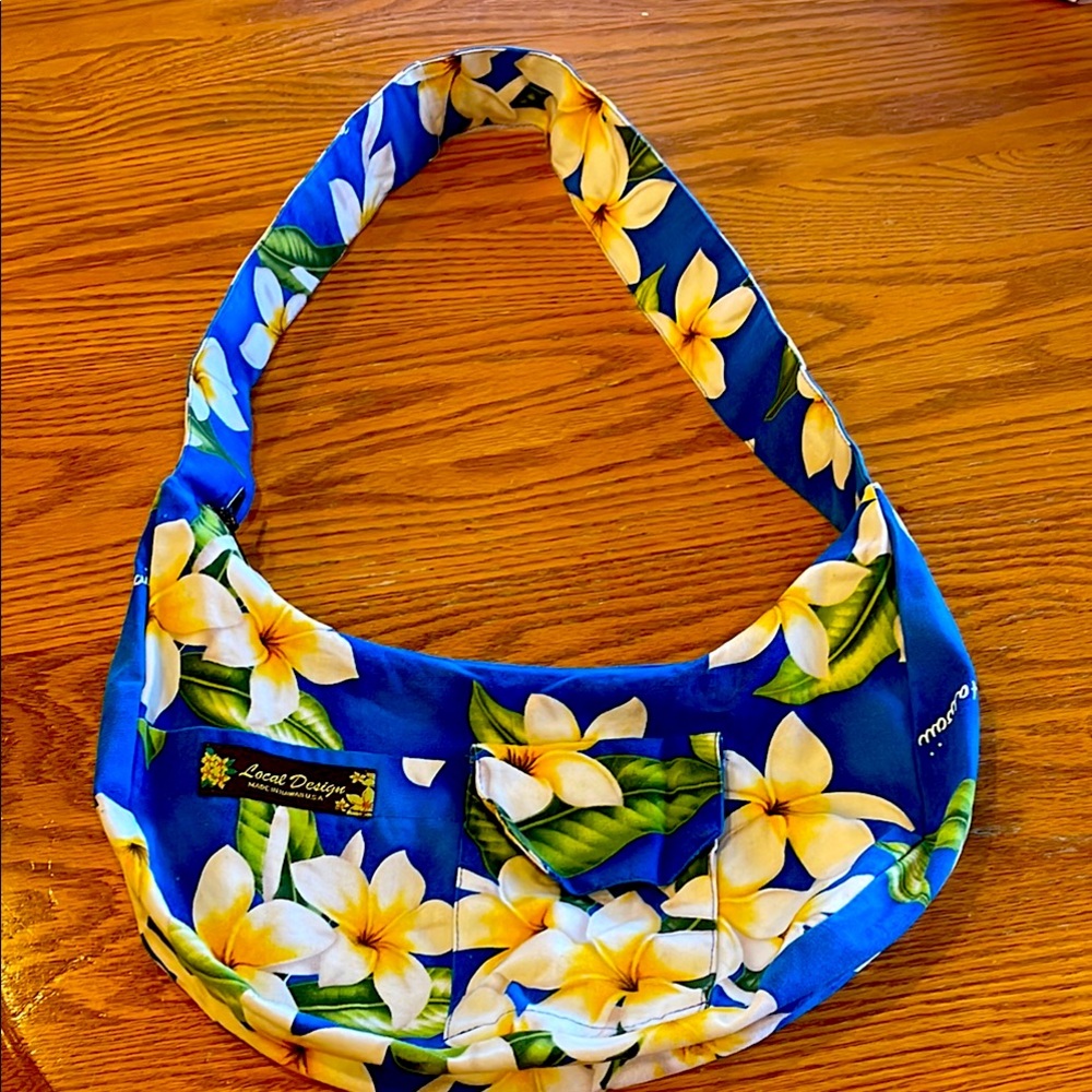 Hawaiian Floral Blue Shoulder Bag 🌺